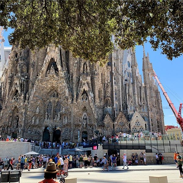 Sagrada Familia (Part I) – Catalunya Barcelona: A Series