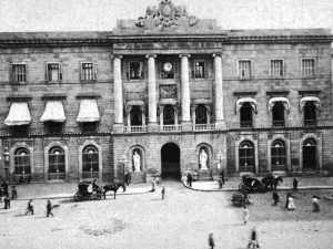1906 - Plaça Sant Jaume. Casa de la Ciutat. Edifici de l'Ajuntament