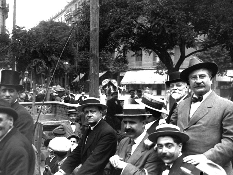 1920 - Alejandro Lerroux, head of the Radical Republican Party, arrives in Barcelona